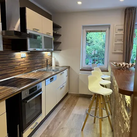 Brevnov Appartement *